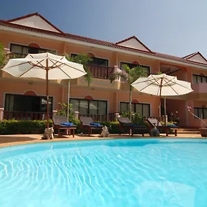 Resort Lanta Seafront ***